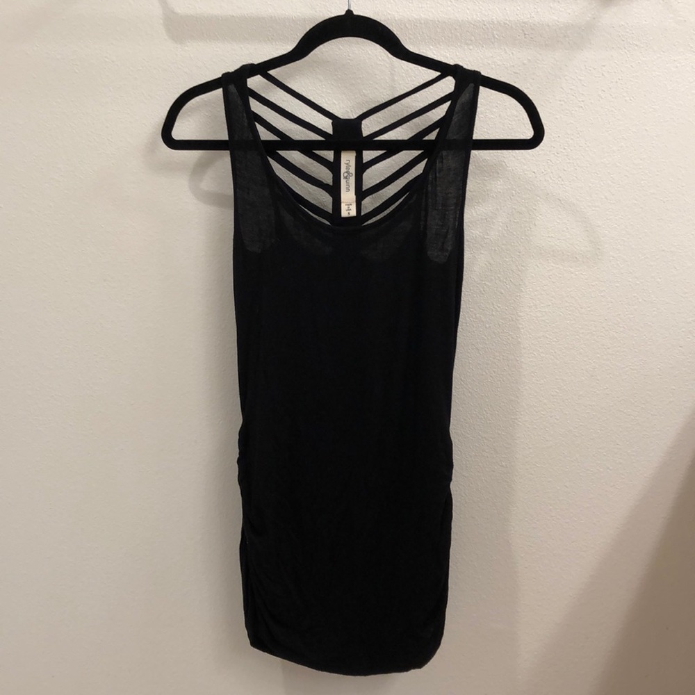 Rylee & Quinn Tank Top With Fun Back Pattern